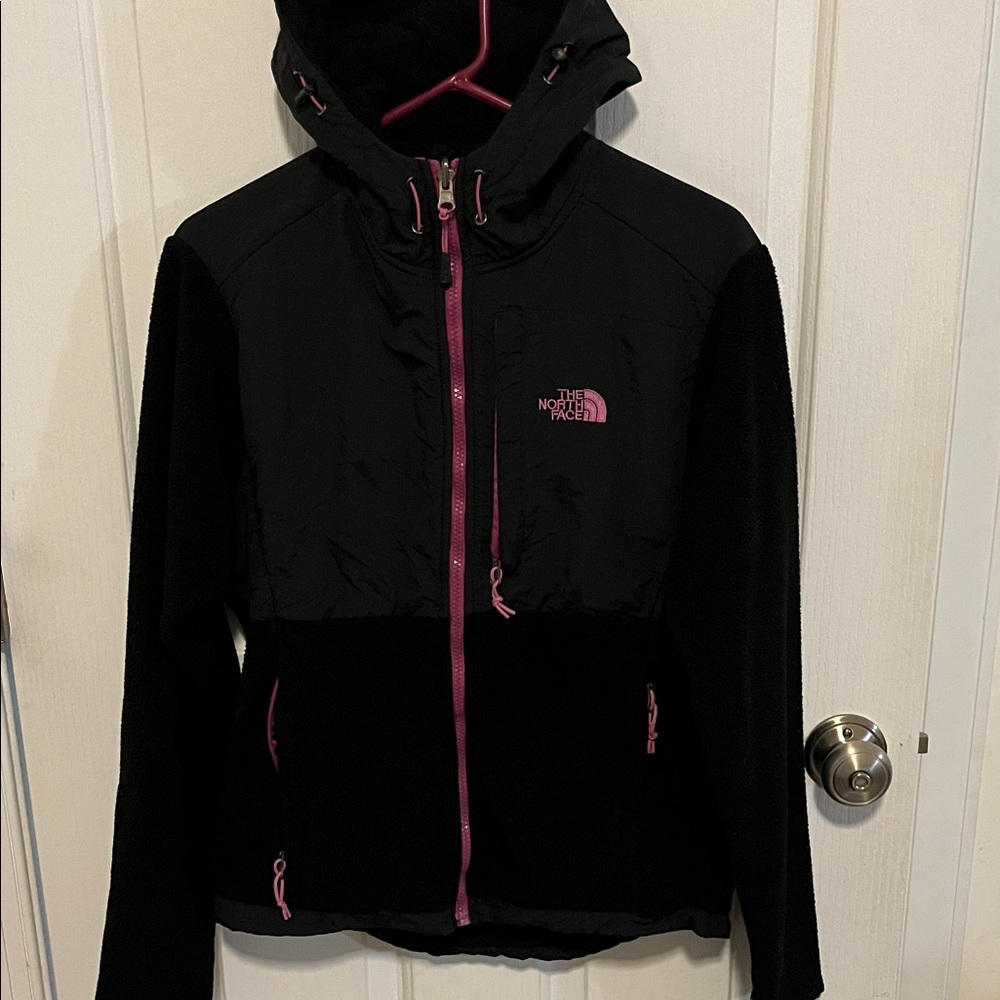 The North Face Girl’s hooded Denali Black and Pink Jacket